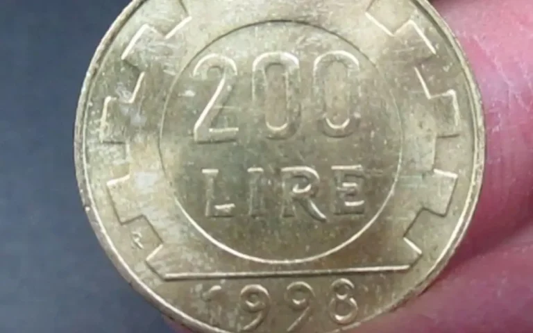 Lira usurata con segni di rarezza, esemplare da collezione.