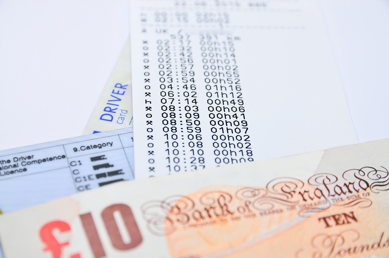 Immagine che illustra le regioni italiane in cui gli over 70 non pagheranno il bollo auto dal 2026.