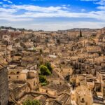 Mappa delle città italiane con gli affitti in aumento, evidenziando le più costose.