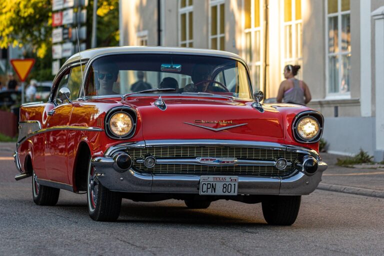 Immagine informativa su esenzione bollo auto per over 70 nel 2026 con dettagli sui requisiti e la procedura.