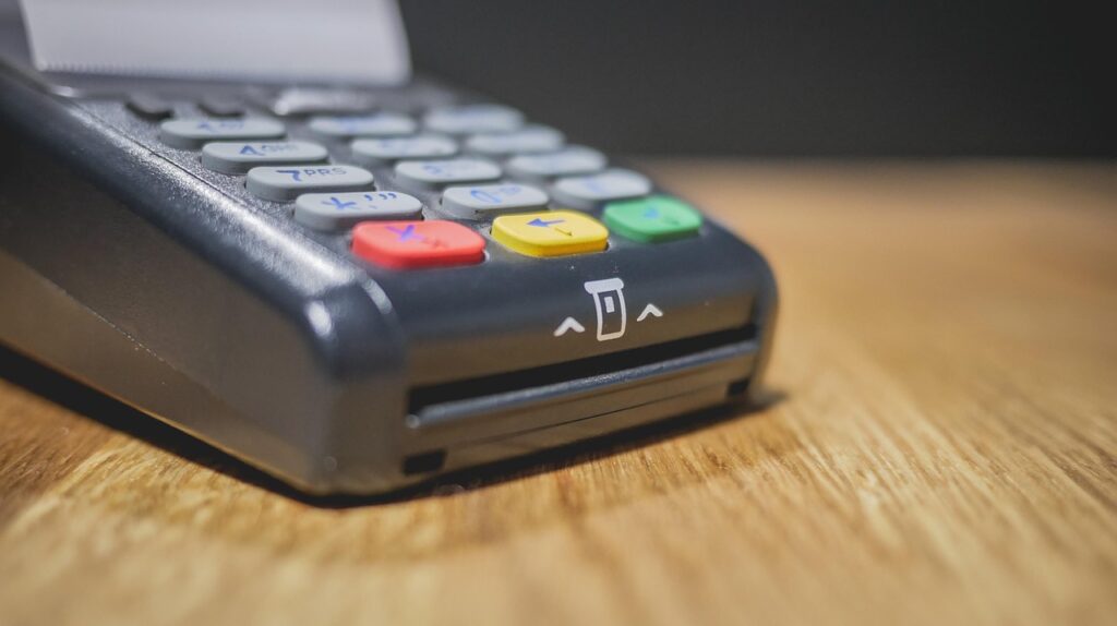 Nuove regole per il pagamento con POS: ecco cosa cambia per i commercianti
