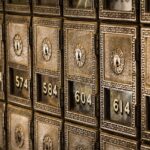 Immagine di buoni fruttiferi postali dematerializzati su uno sfondo informativo.