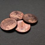 Monete lucide e pulite, illustrate nel metodo per la pulizia senza danneggiarle.