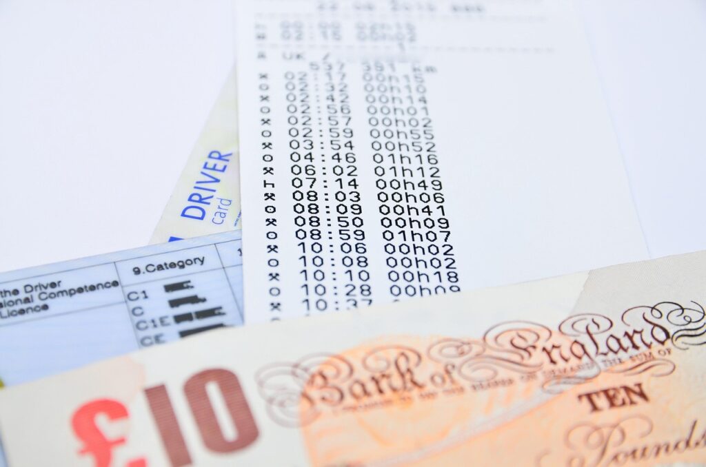 Esenzione bollo auto per over 65: novità e scadenze di marzo 2026