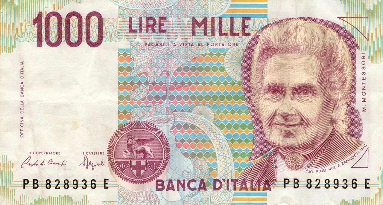 Banconote da 1.000 lire con evidenziati i dettagli delle serie di valore nel 2026.