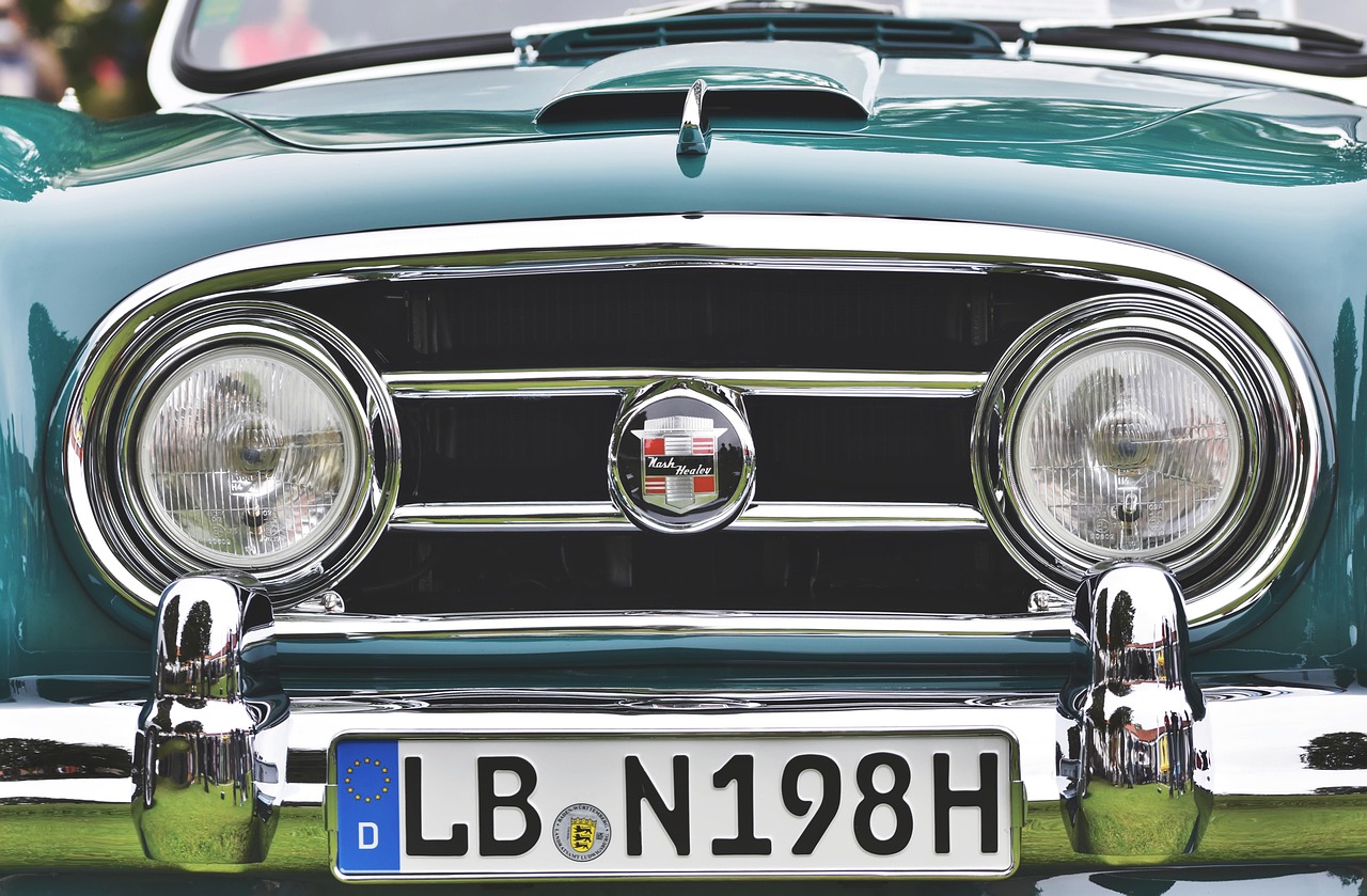 Bollo auto storiche: veicoli tra 20 e 29 anni con sconto del 50% entro luglio.